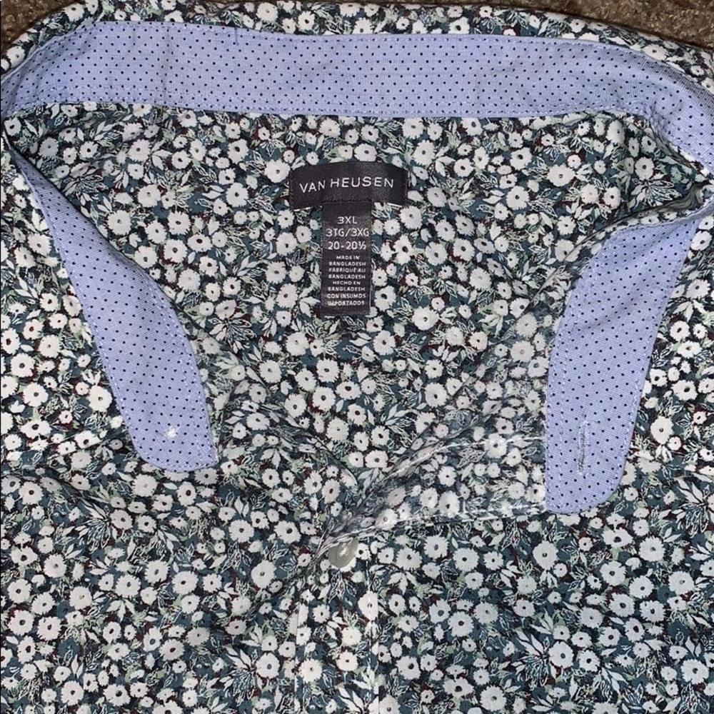 Floral button down - Picture 2 of 2